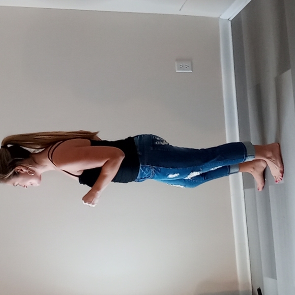 Cute Distressed Low Rider Capris with Rolled Cuff Legs - Picture 2 of 12